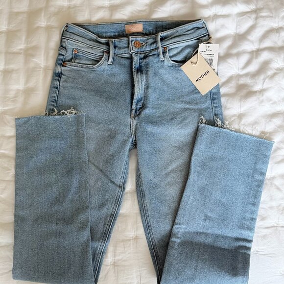 MOTHER Dazzler Mid Rise Ankle Fray Jeans in Blessing in Disguise - Picture 7 of 9